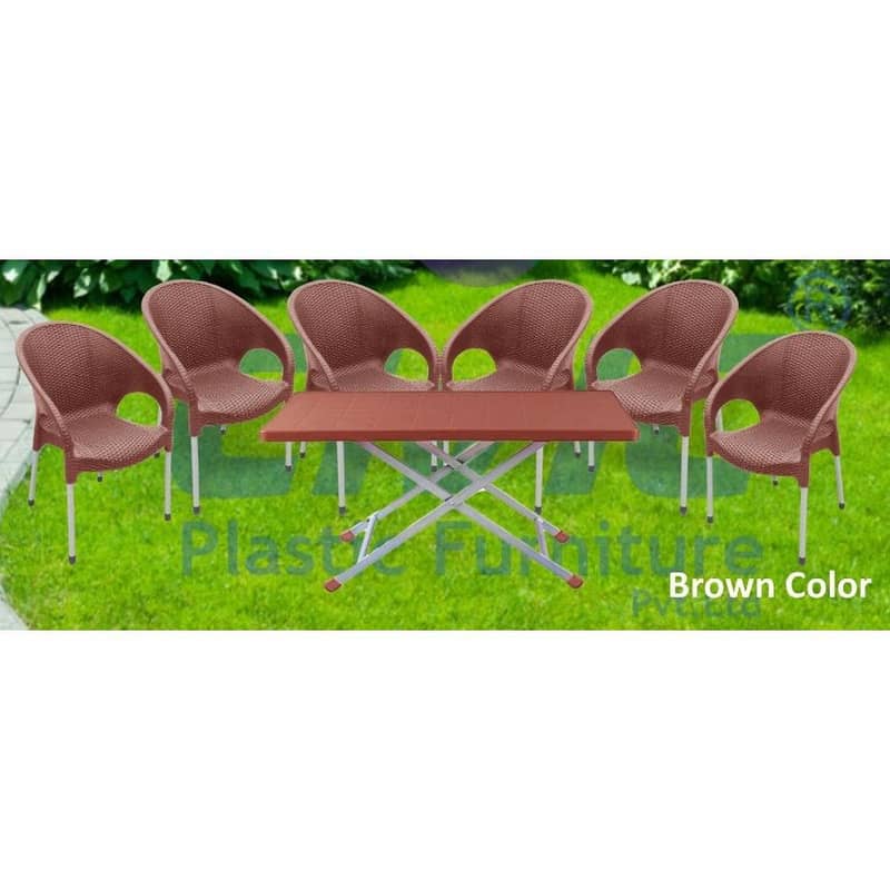 plastic chairs with table 0