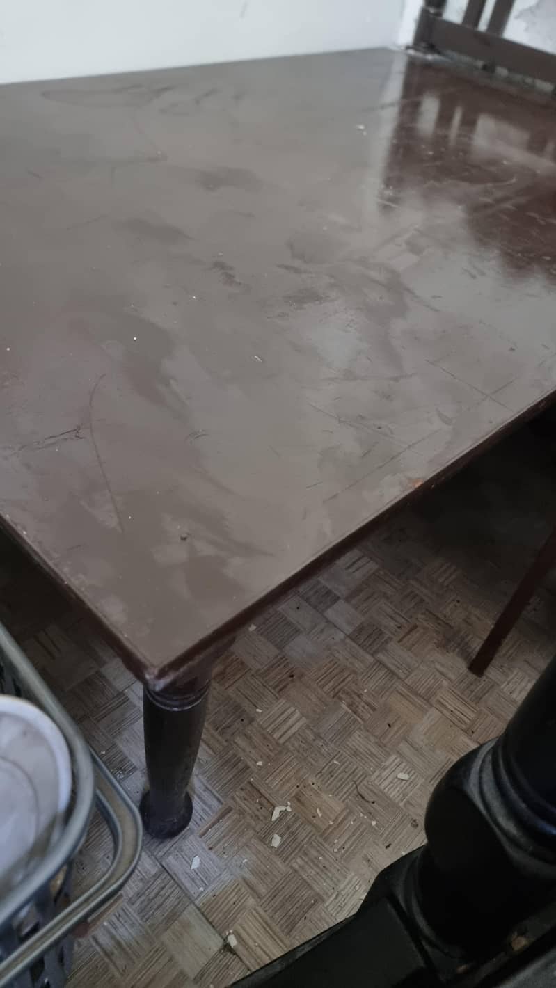 kid table hai 2