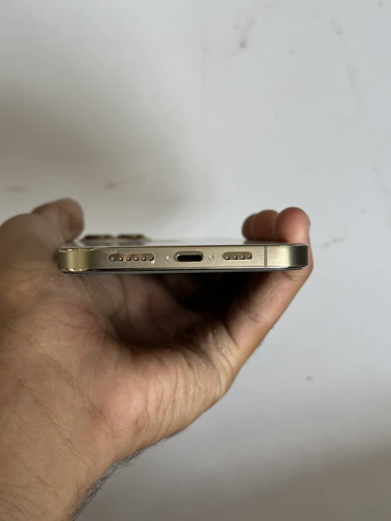 Apple iPhone 12 Pro Max 3