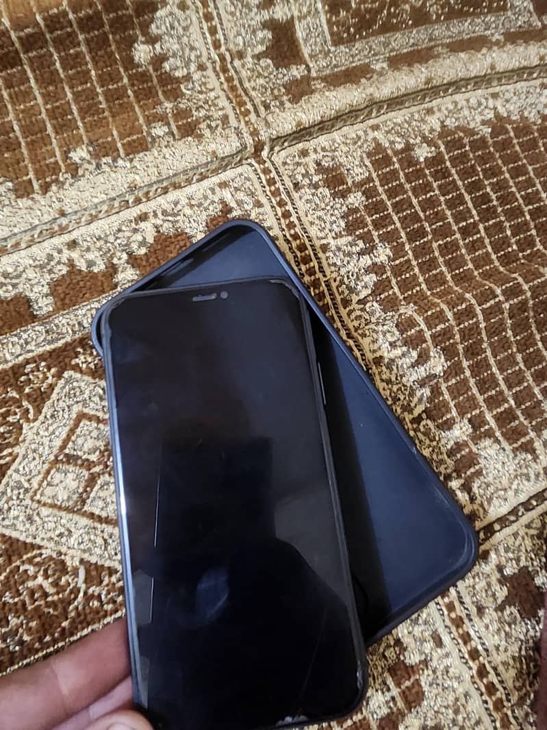 Apple iPhone 11 1