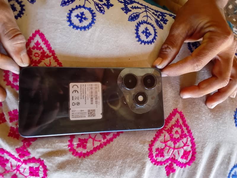 Tecno Spark 20C 3