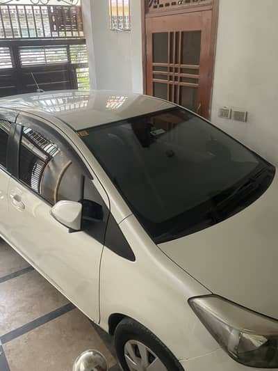 Toyota Vitz 2012