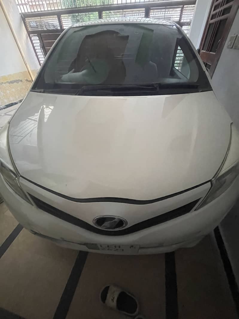 Toyota Vitz 2012 1