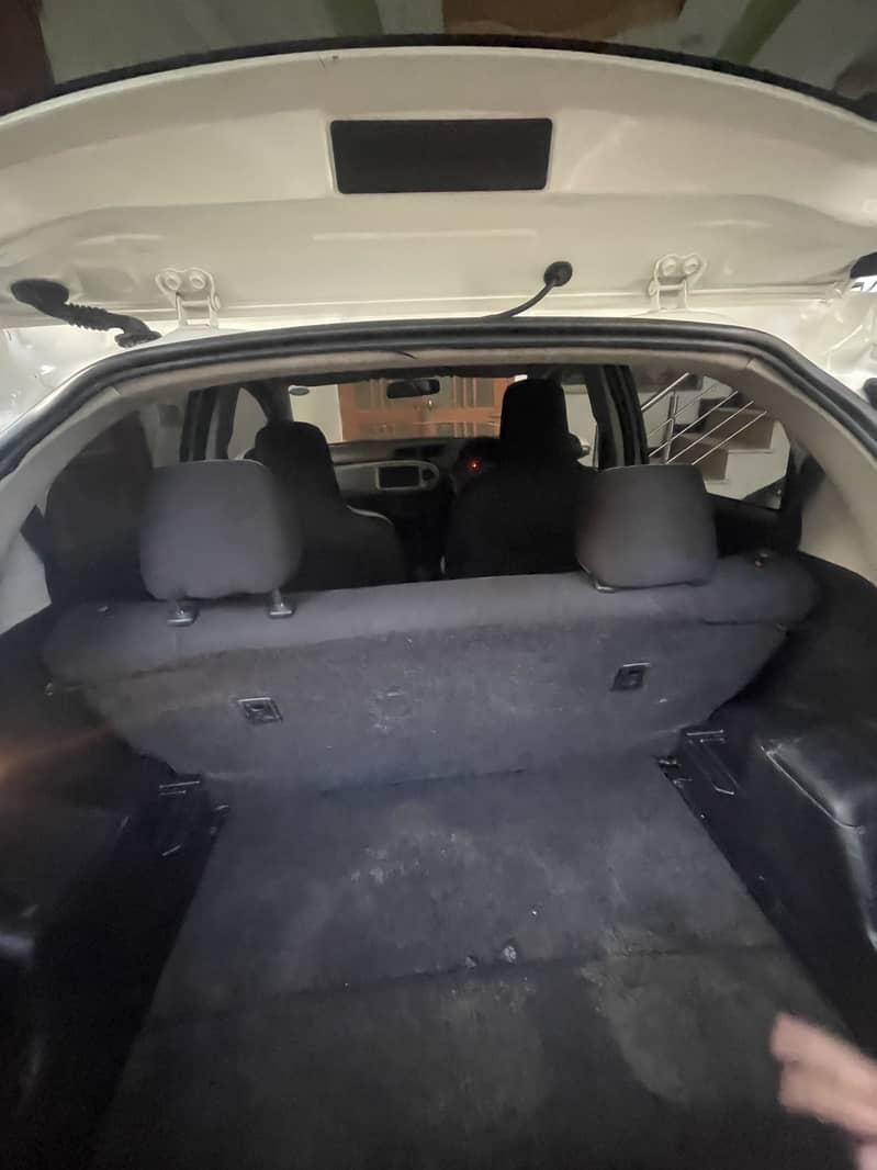 Toyota Vitz 2012 4