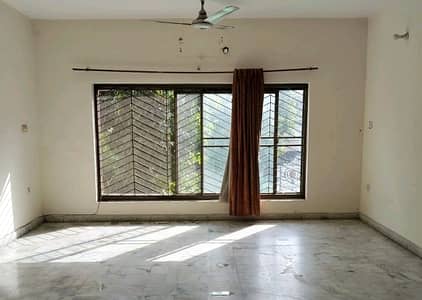 Highly-Desirable Prime Location Upper Portion Available In Model Town For rent