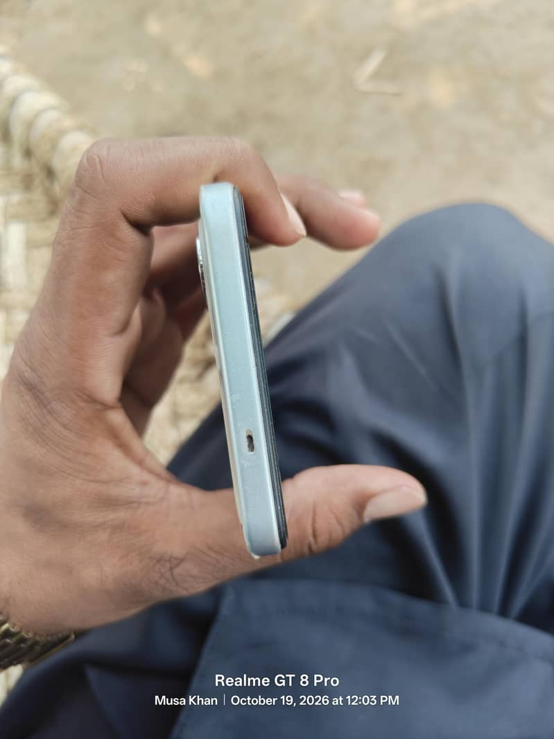 Tecno Spark 40 4