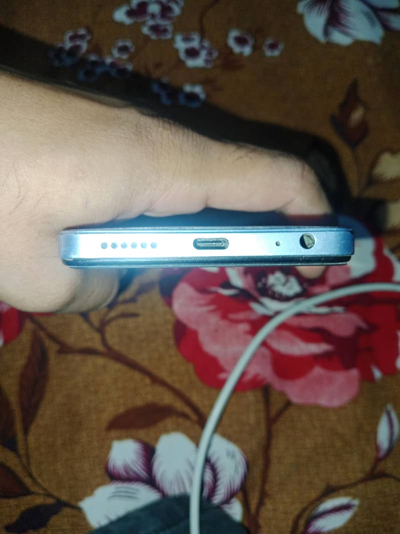 Tecno Spark 20C 4