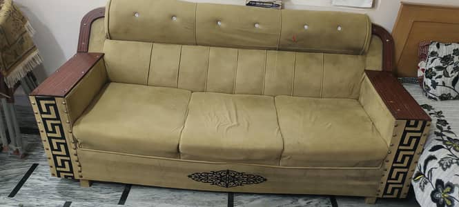 Beautiful sofa set for sale in Lahore -3 Seater,2 Seater & single sofa
