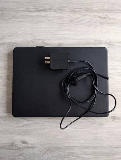 Samsung Chromebook 500C - With Original Charger