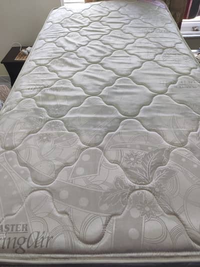 Master Celeste Spring Air Single Mattress - Excellent Like-New Conditi