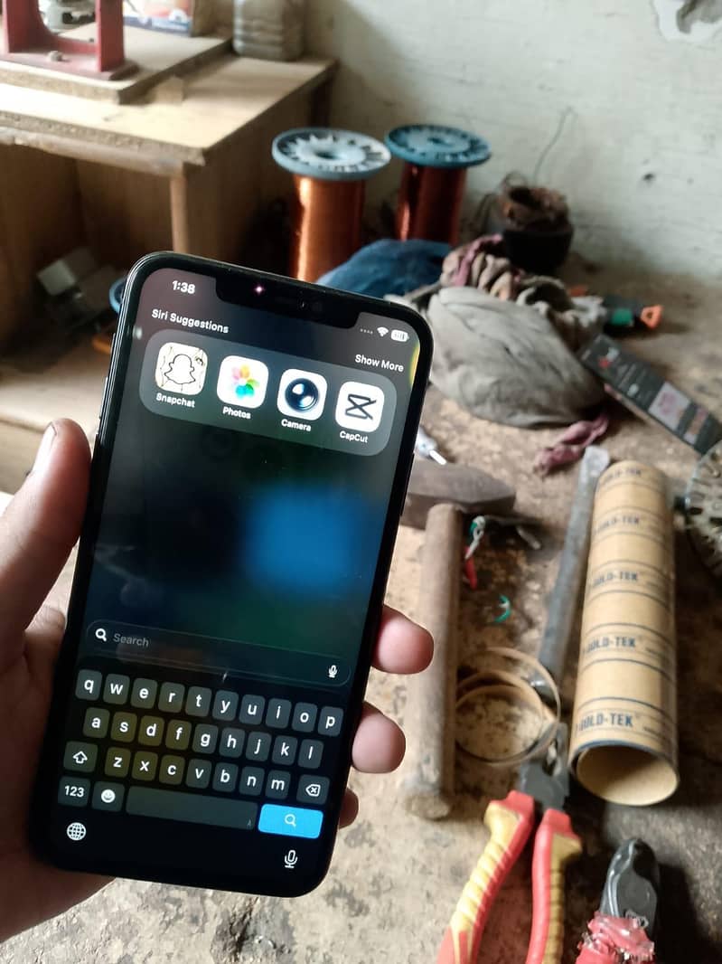 Apple iPhone 11 Pro Max 1