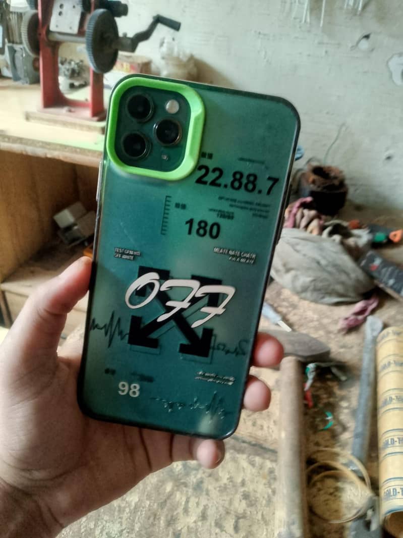 Apple iPhone 11 Pro Max 5