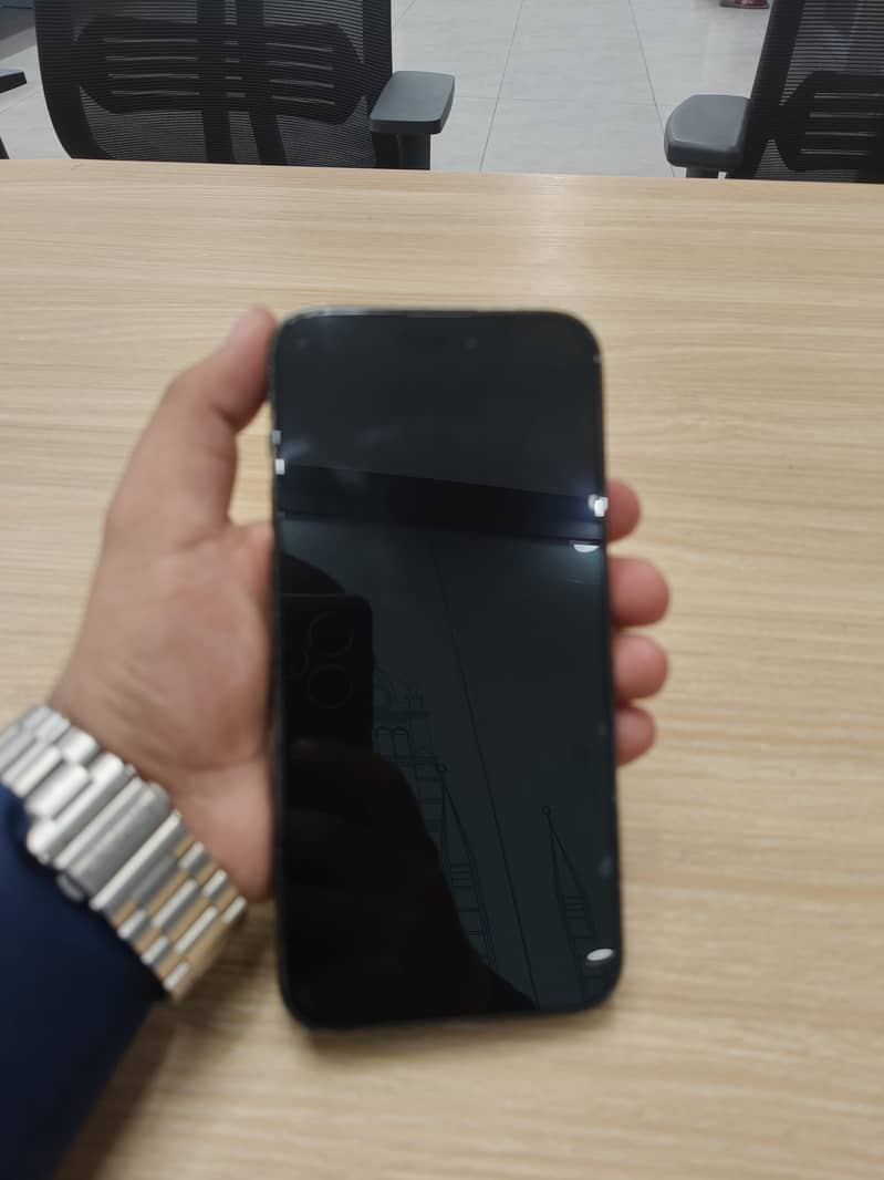 Apple iPhone 14 Pro Max 3
