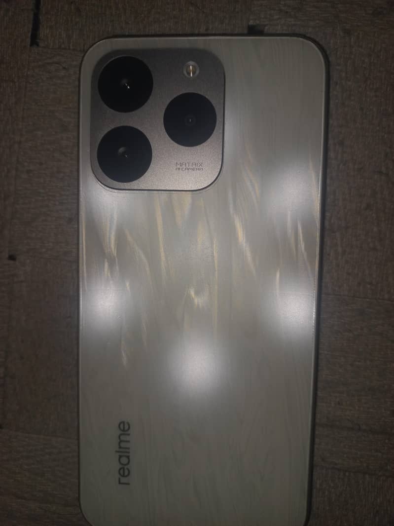 realme 15t 0