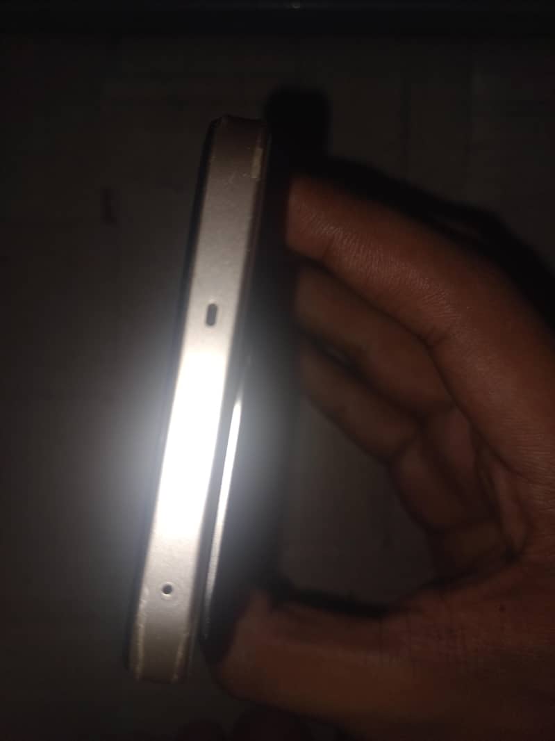 realme 15t 2