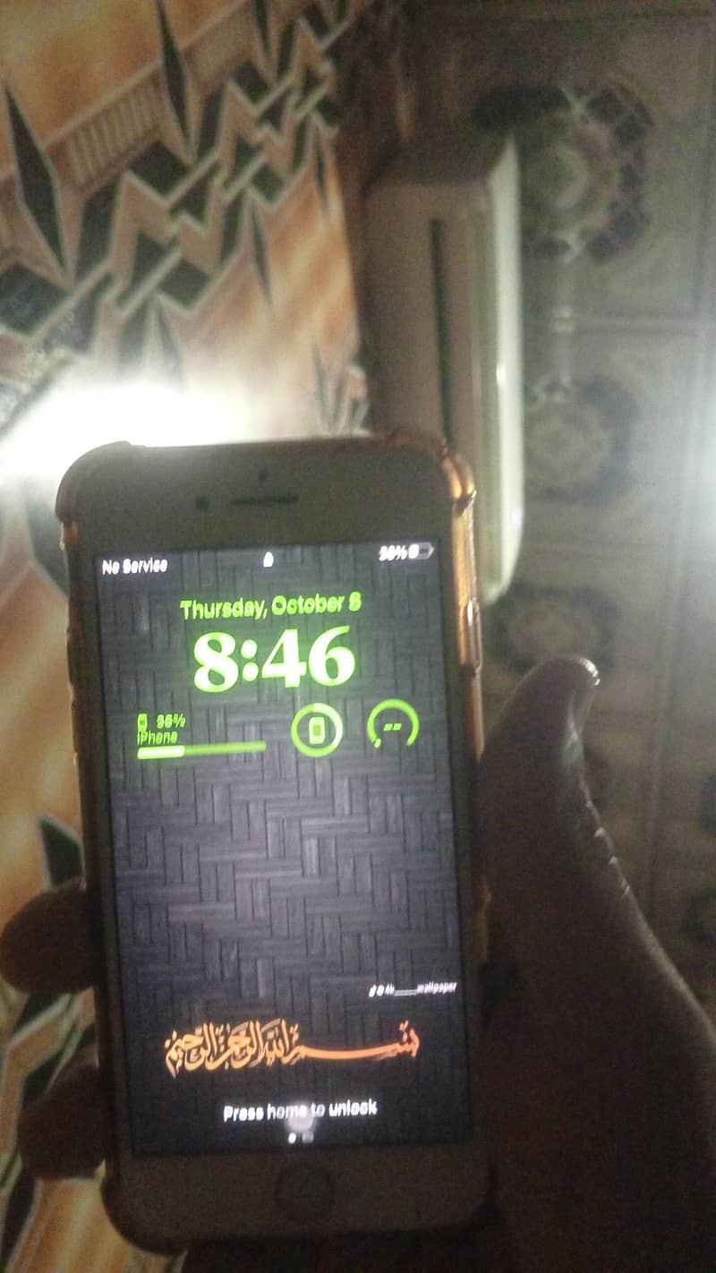 Apple iPhone 8 0
