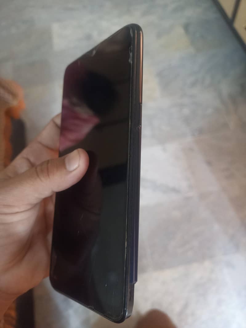 realme 3 0