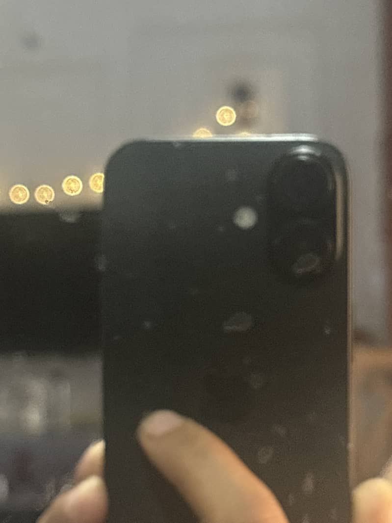 Apple iPhone 16 0