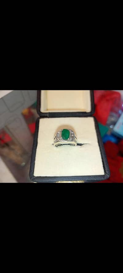 Sawat Emard 1.5 carat