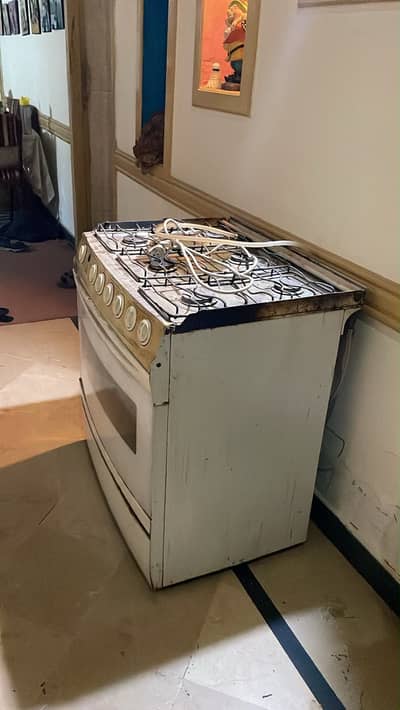 Bosch cooking range with oven 6 stoves and double layer oven