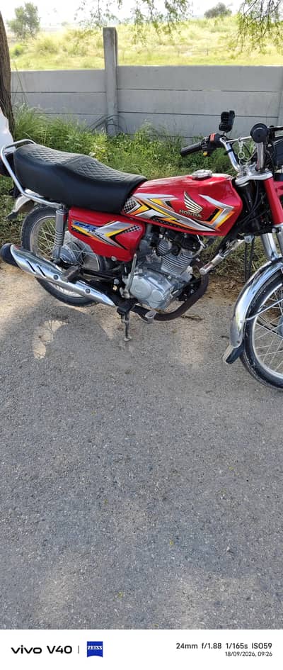 Honda 125. Islamabad register 2025 model