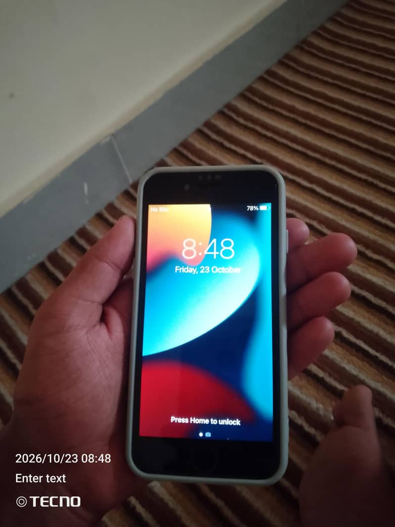 Apple iPhone 7 2