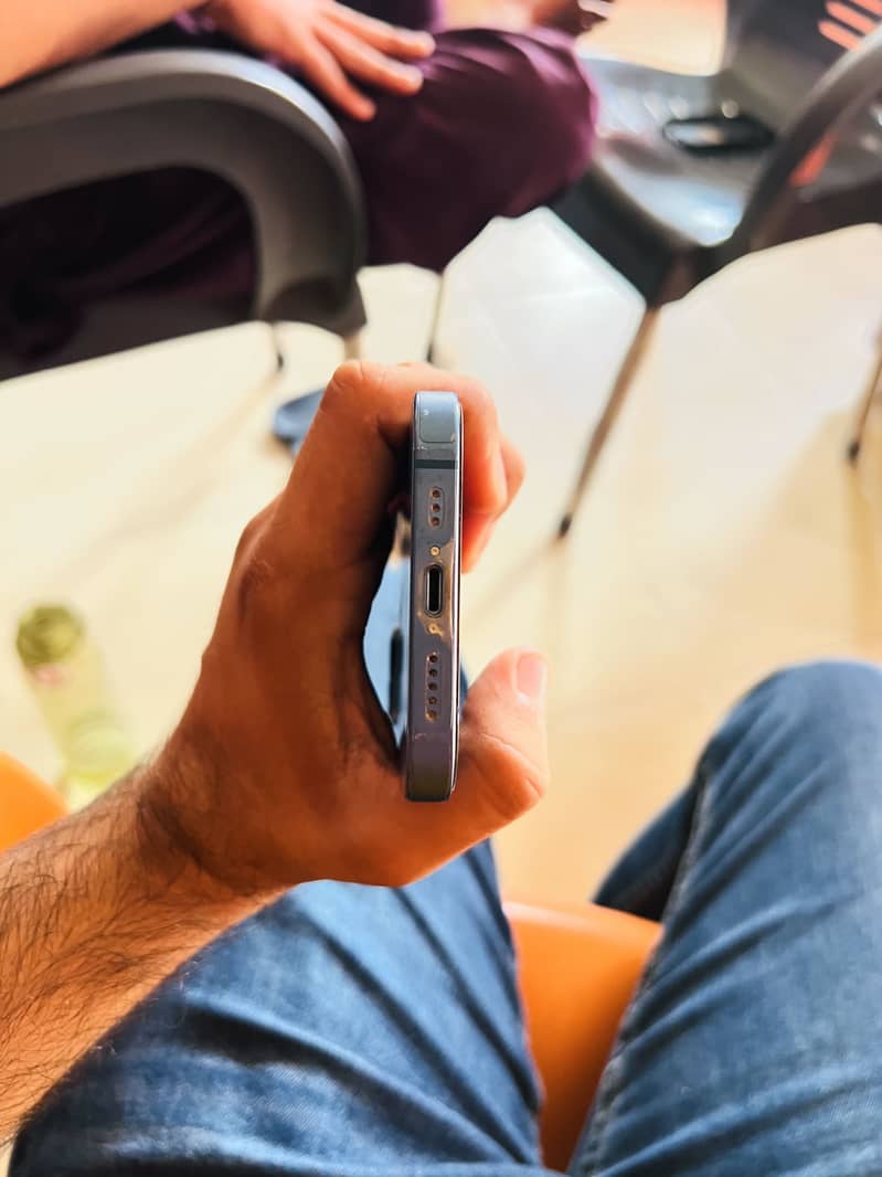Apple iPhone 13 3