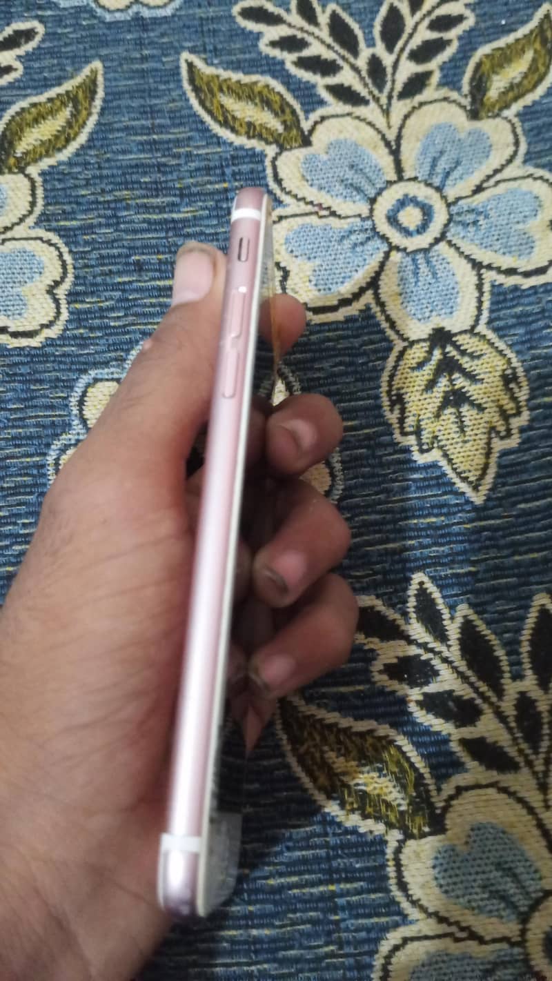 Apple iPhone 6S 3