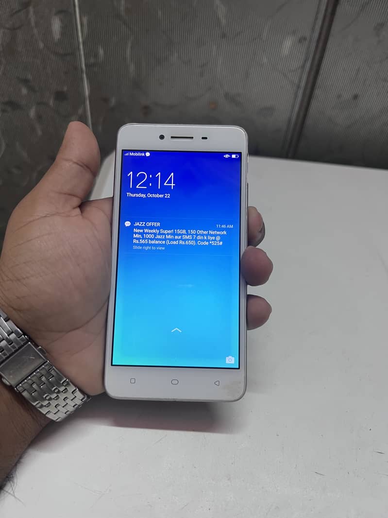 OPPO A37w 2