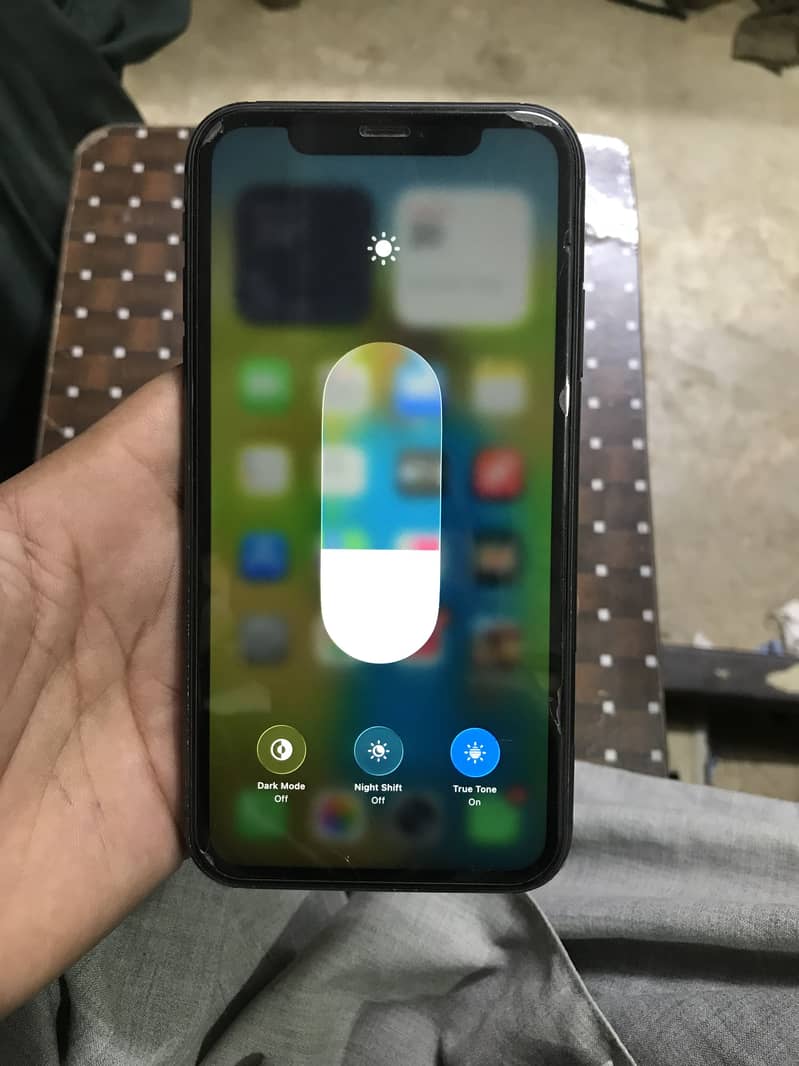 Apple iPhone 11 0