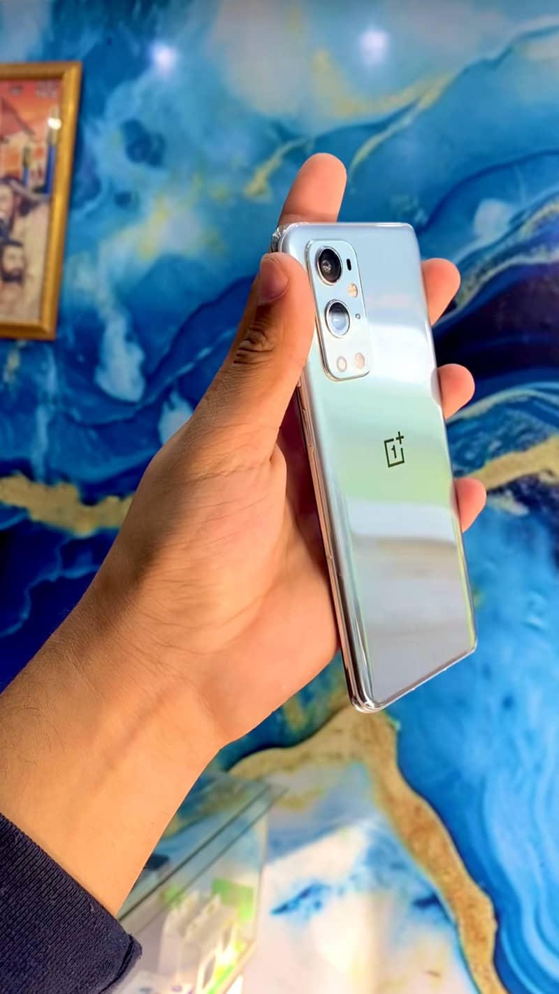 One Plus 9 Pro 4
