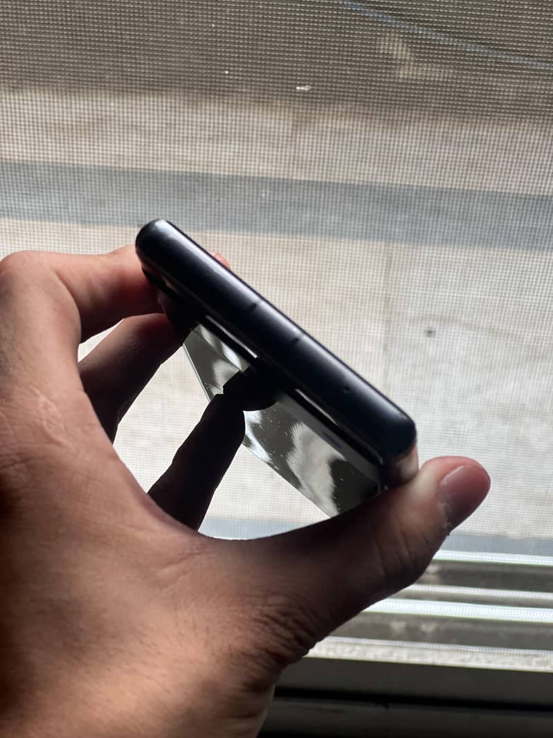 Google Pixel 7a 4