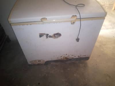 Dawlance Deep Freezer for Sale – Good Condition