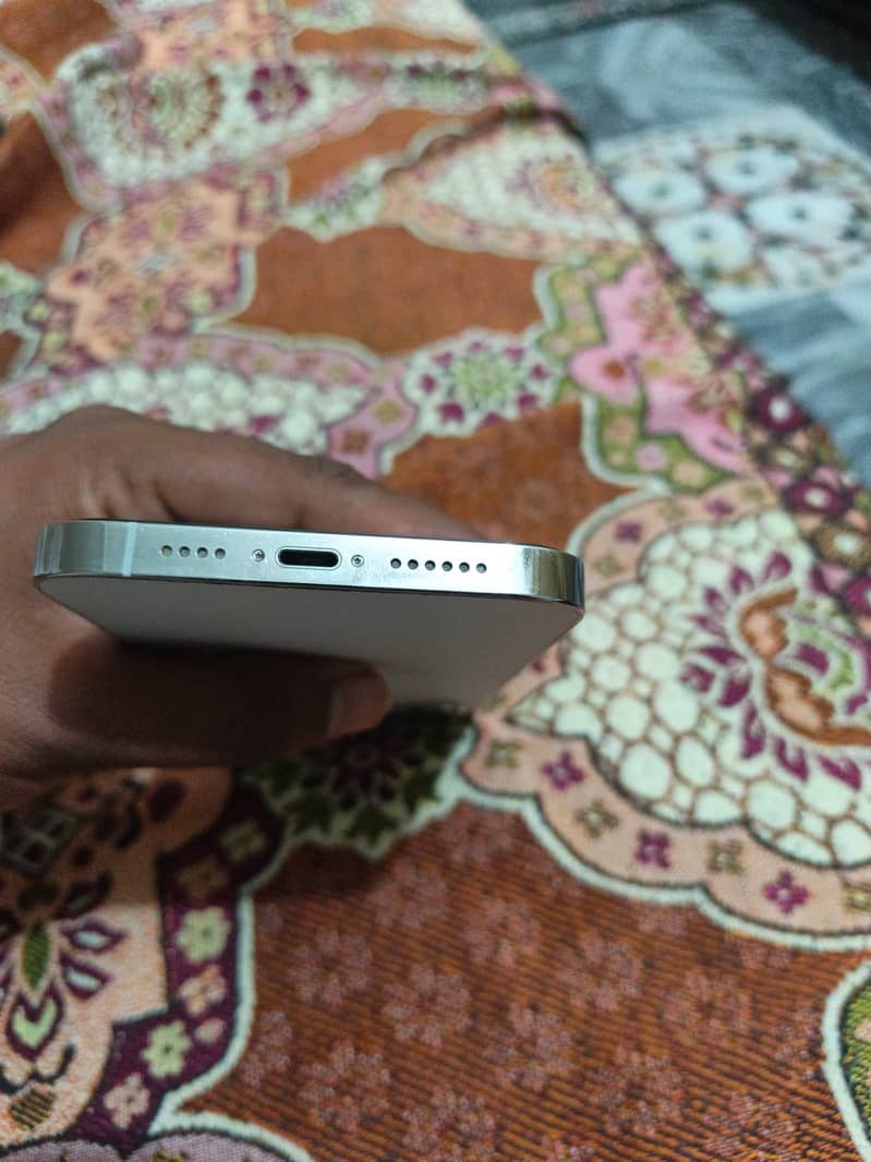 Apple iPhone 13 Pro Max 3
