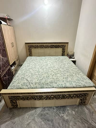 king size bed