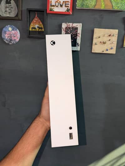 Xbox series S 512 GB with controller and cables 10/10