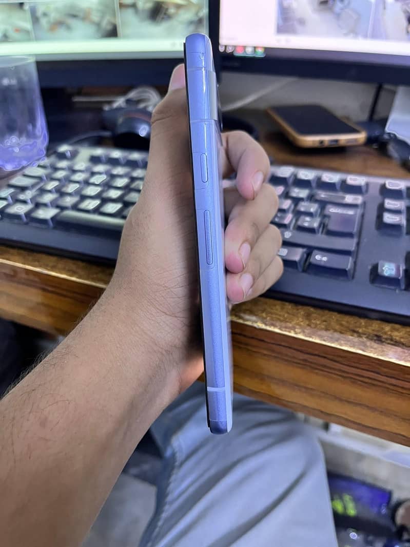 Google Pixel 7a 3