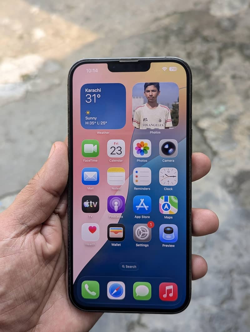 Apple iPhone 13 Pro Max 4