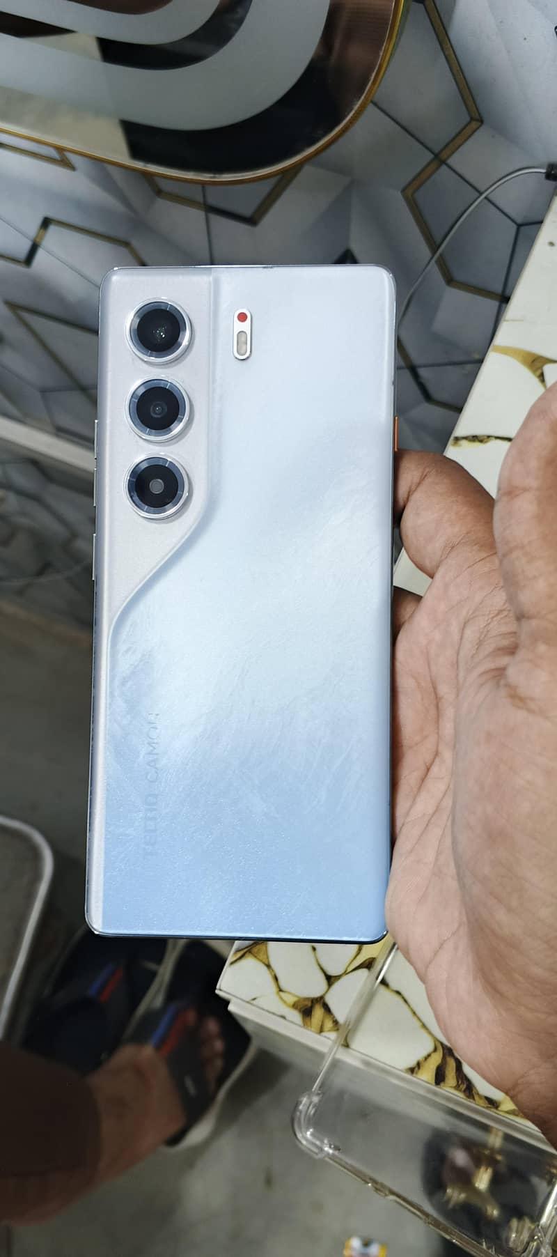 Tecno CAMON 40 Pro 1