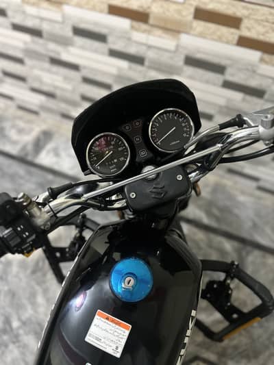 Suzuki GS 150