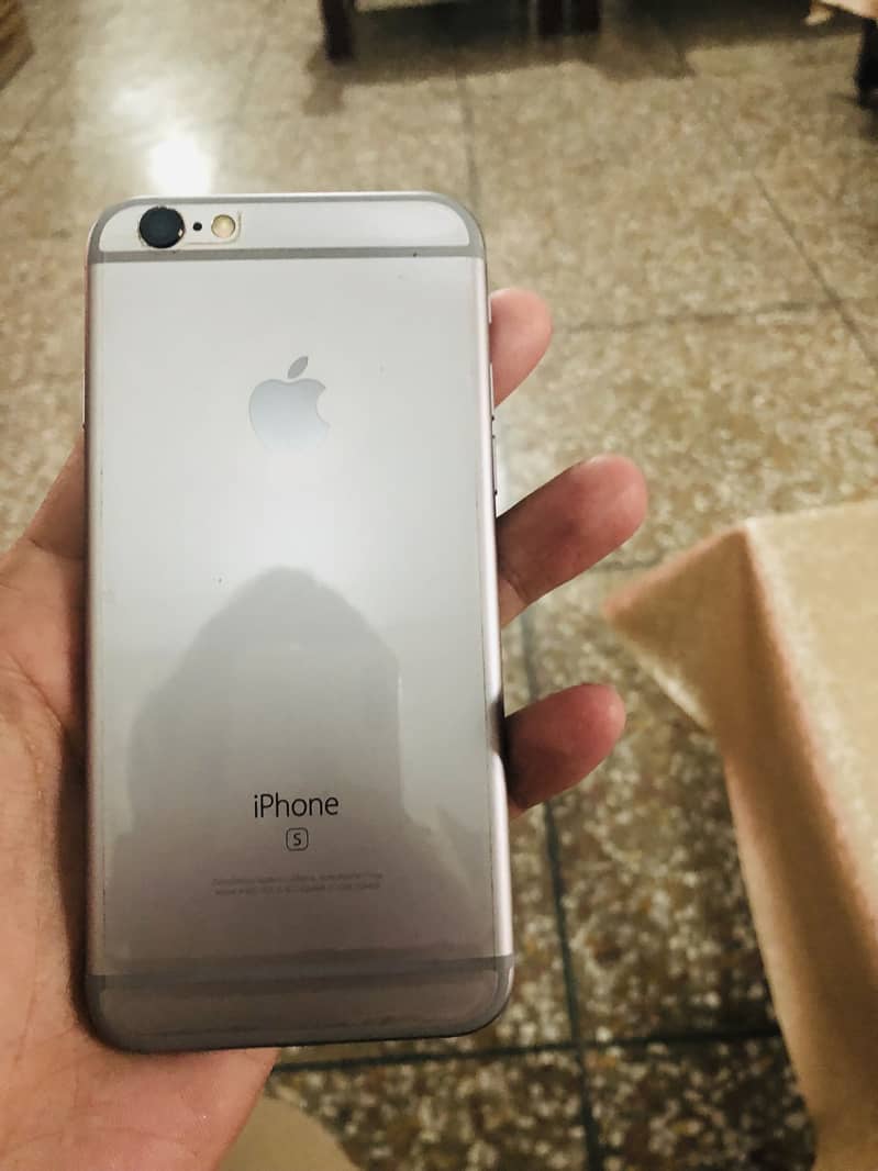 Apple iPhone 6S 1