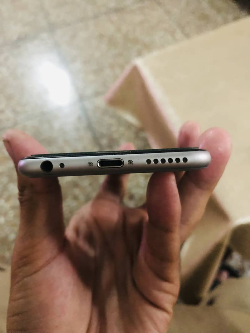 Apple iPhone 6S 3