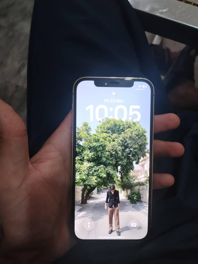 Apple iPhone 12 Pro 2