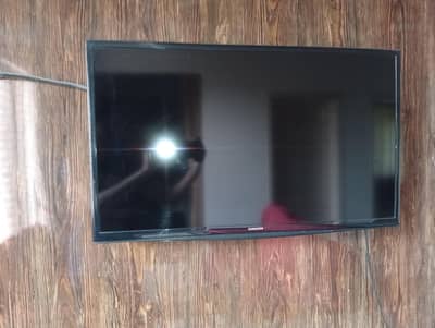 Samsung LCD with remote in best condition