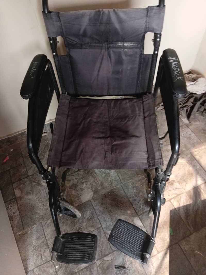 wheel chair 0