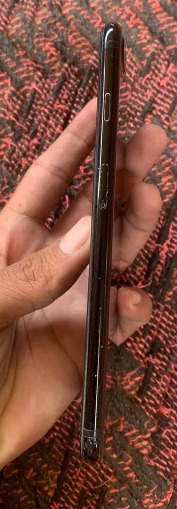 Apple iPhone 7 Plus 5