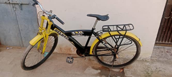 Sports and Power Black and yellow color cycle