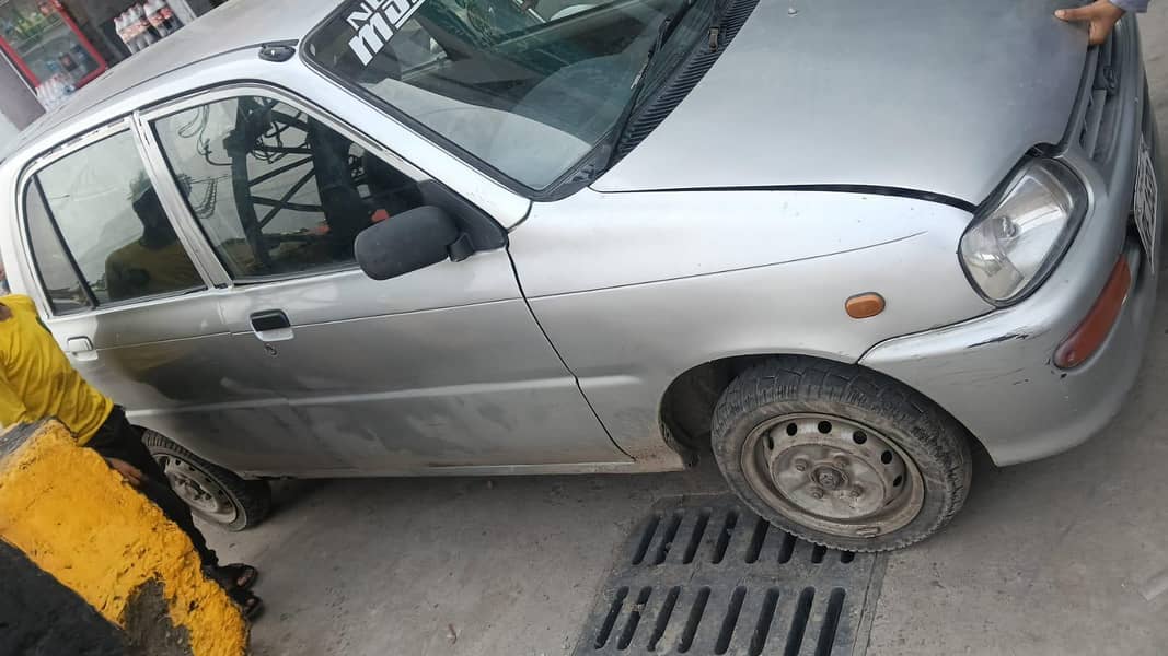 Daihatsu Cuore 2002 4