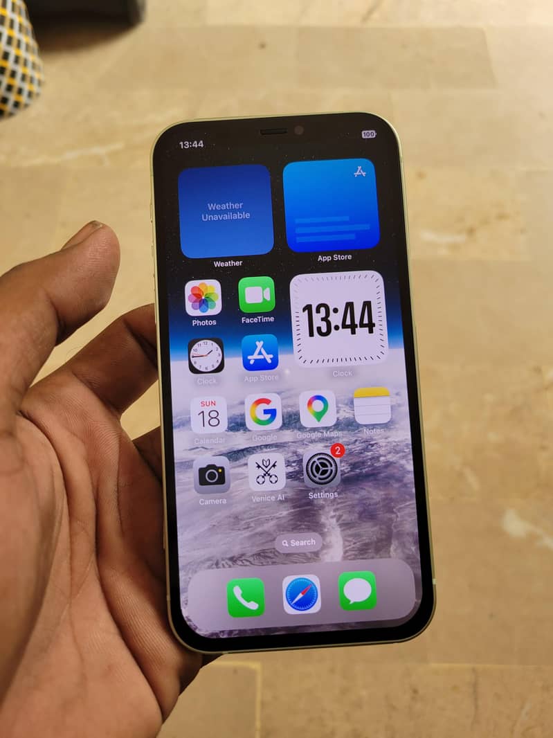 Apple iPhone 12 0