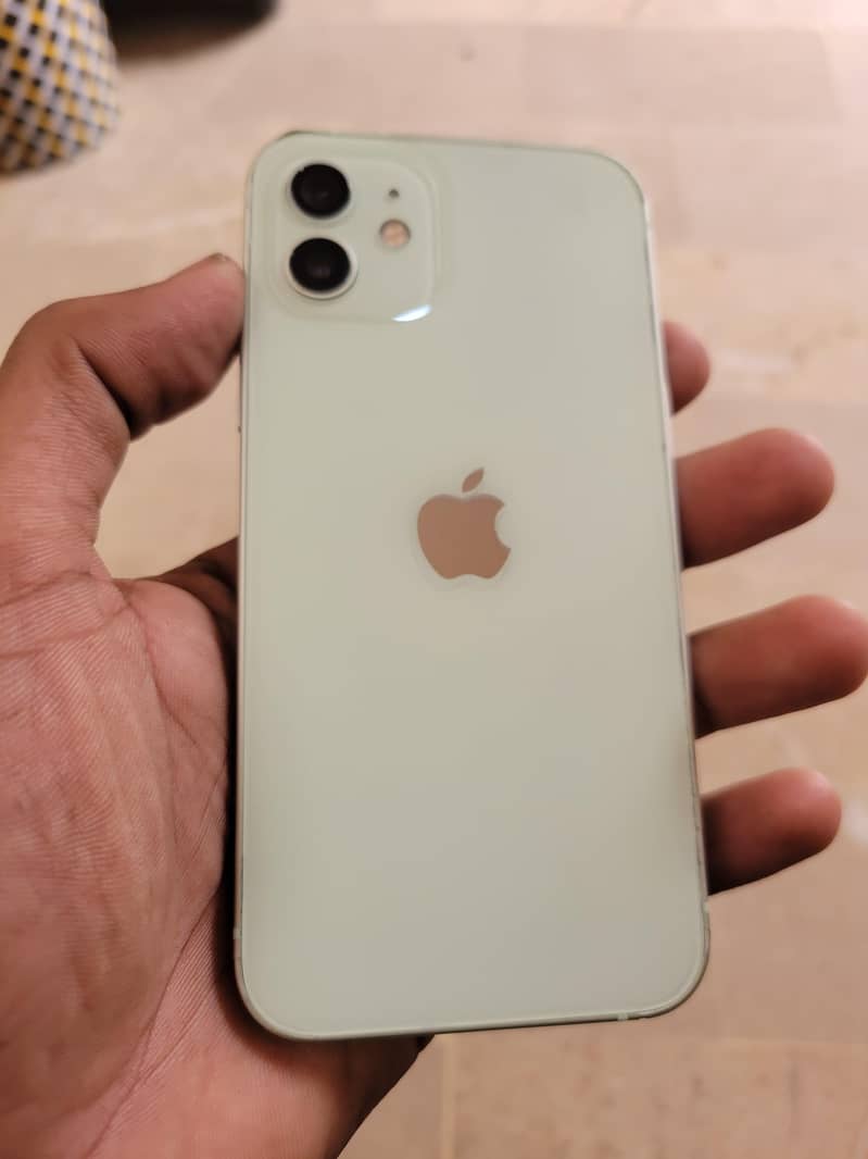 Apple iPhone 12 2
